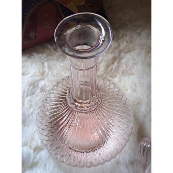 Empoli Pink Genie Bottle Decanter with Stopper - Picture 2 of 10